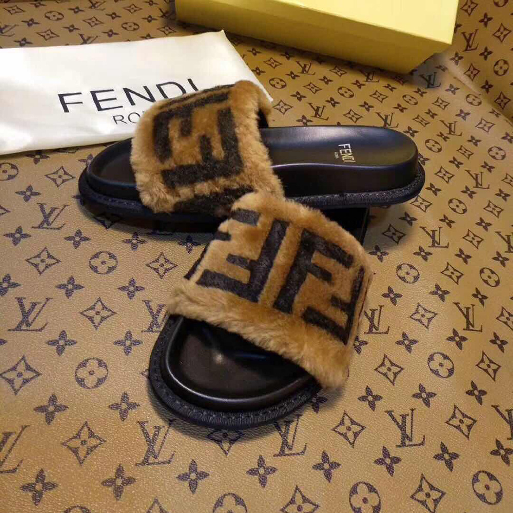 Fendi Brown Leather And Sheepskin Slides - 