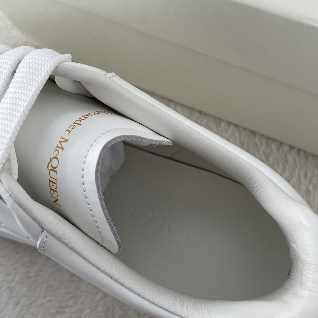 Alexander Mqueen Sneakers In White - PerfectKickZ