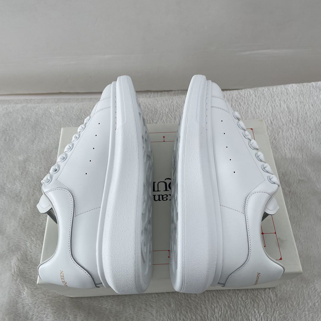 Alexander Mqueen Sneakers In White - PerfectKickZ