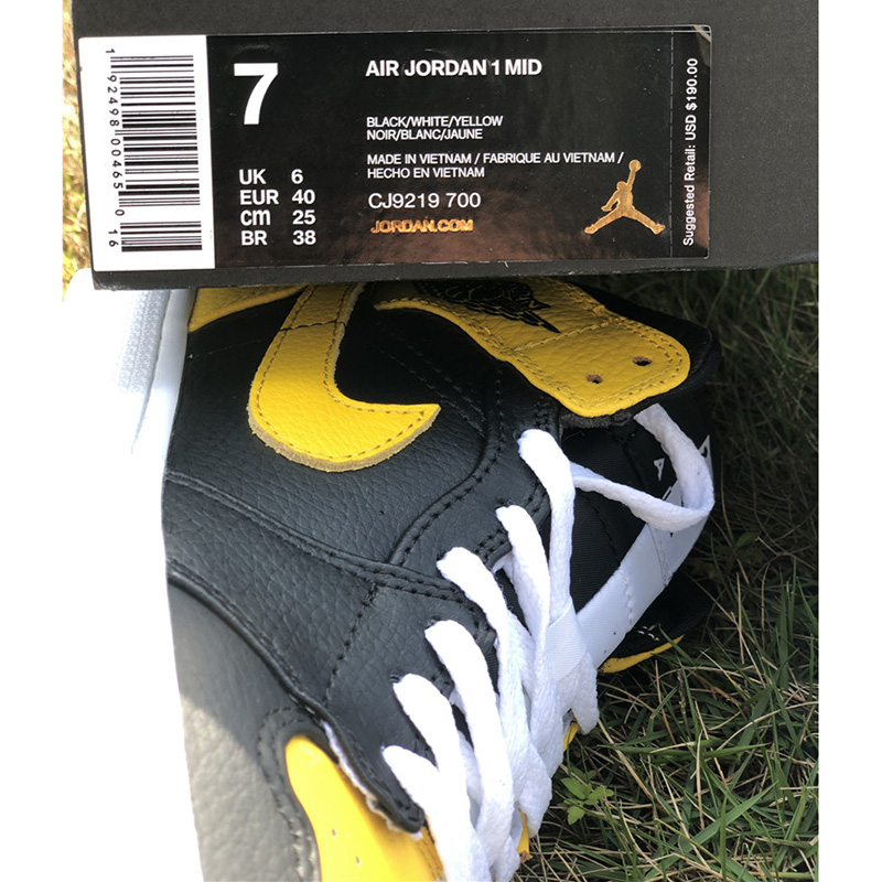 Jordan AJ1 Retro High Black/Yellow/White - PerfectKickZ