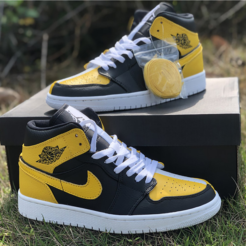 Jordan AJ1 Retro High Black/Yellow/White - PerfectKickZ
