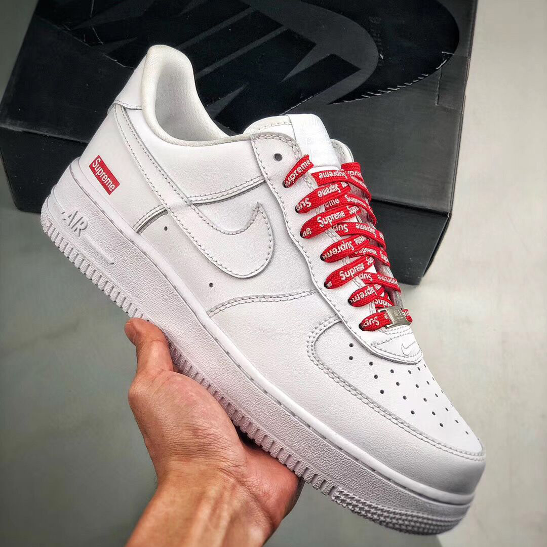 Supreme X Nike Air Force 1 - 