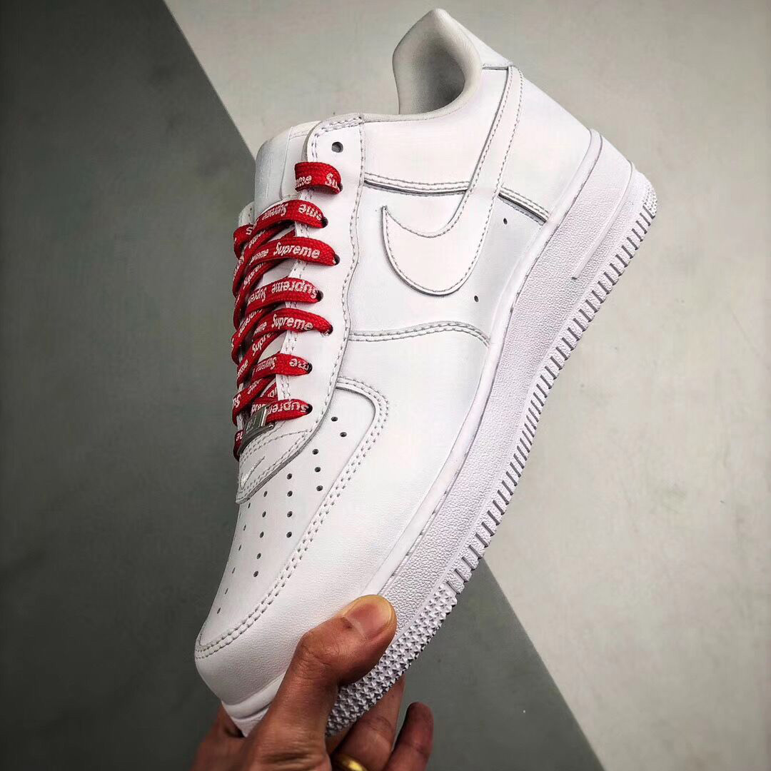 Supreme X Nike Air Force 1 - 