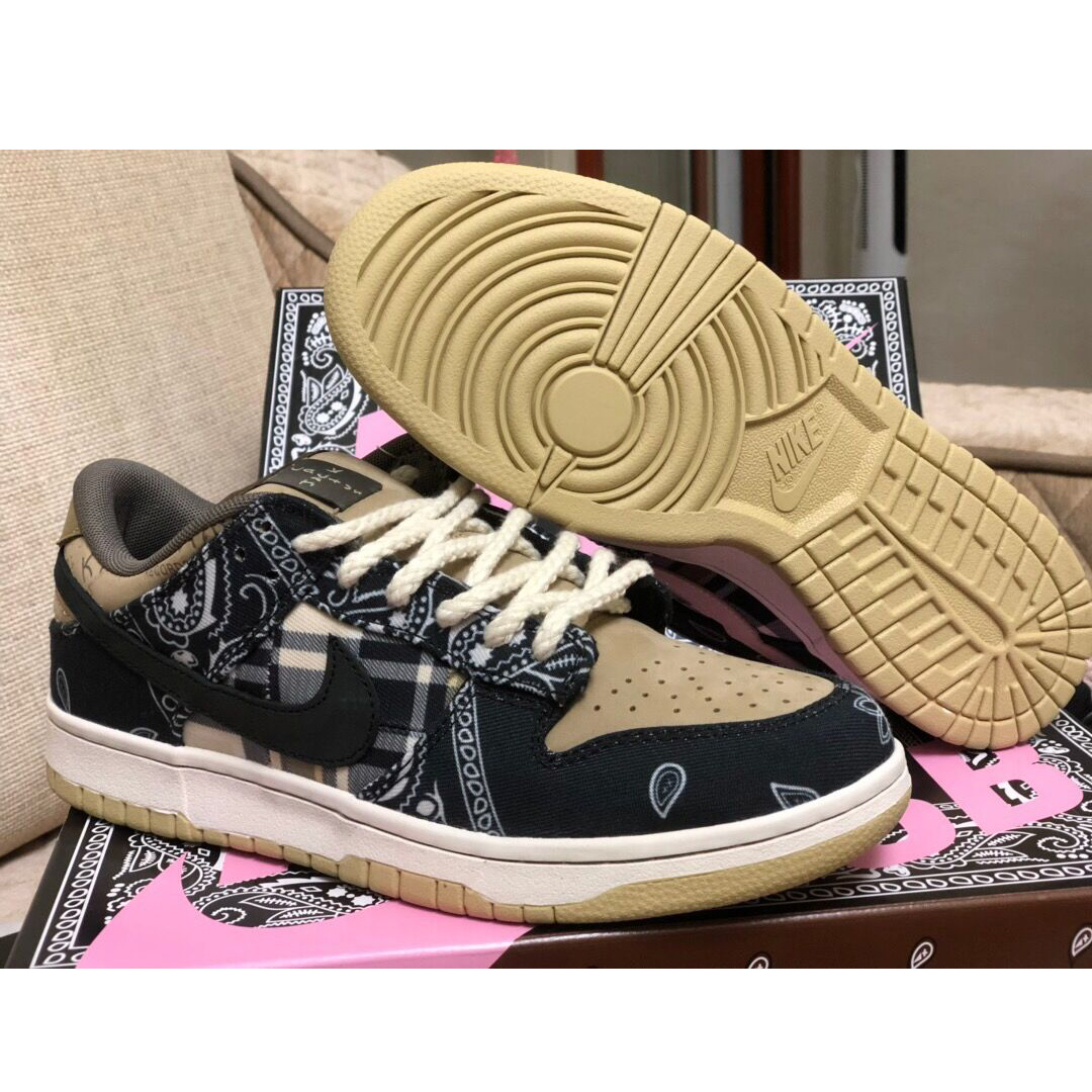 Travis Scott X Nike SB Dunk Low  - PerfectKickZ