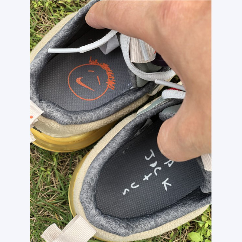 Travis Scott X Nike Air Max 270 React "Cactus Trails" - 