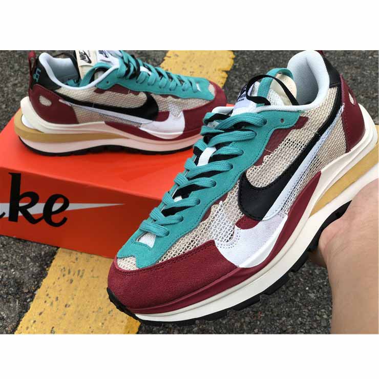 Nike x Sacai Ldv Waffle Sneakers - PerfectKickZ