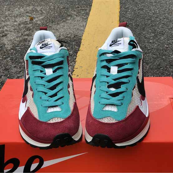 Nike x Sacai Ldv Waffle Sneakers - PerfectKickZ