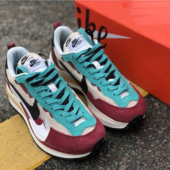 Nike x Sacai Ldv Waffle Sneakers - PerfectKickZ