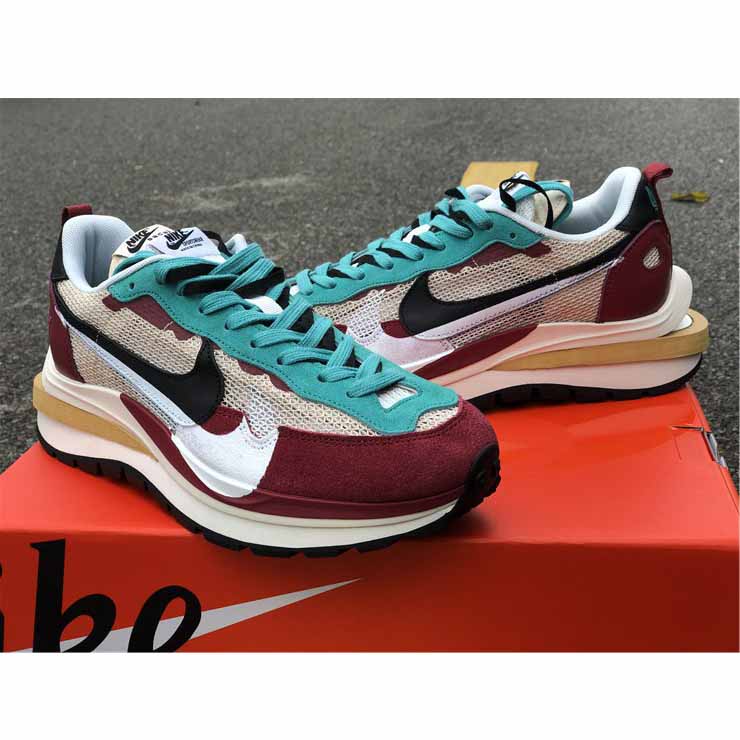 Nike x Sacai Ldv Waffle Sneakers - PerfectKickZ