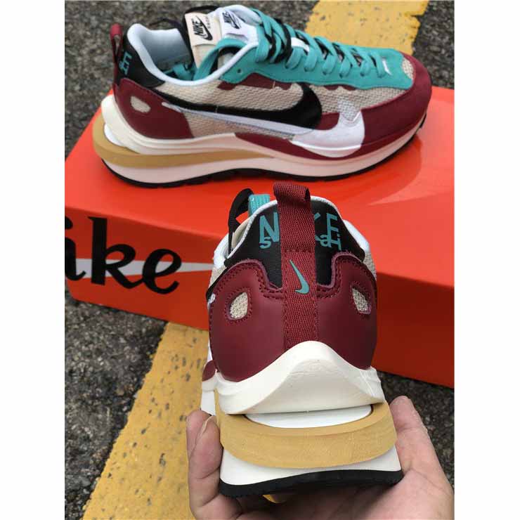 Nike x Sacai Ldv Waffle Sneakers - PerfectKickZ