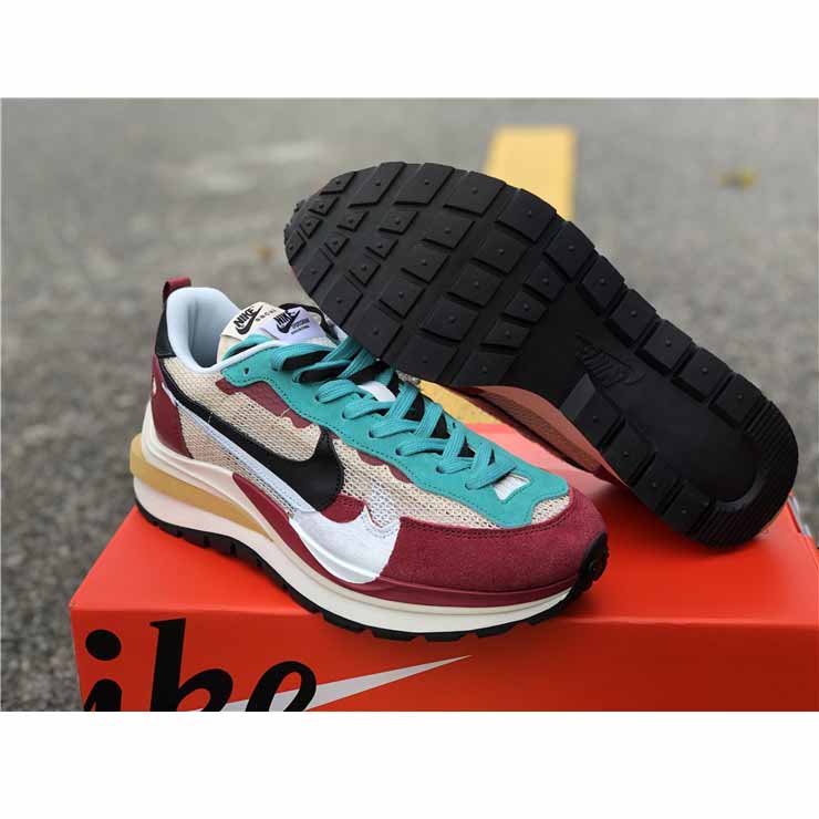 Nike x Sacai Ldv Waffle Sneakers - PerfectKickZ