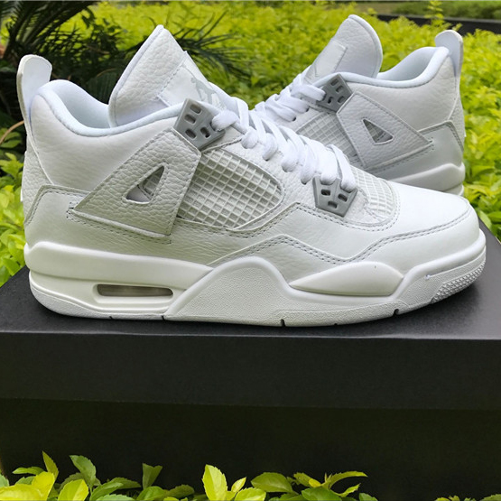 Jordan AJ4 Sneaker - 