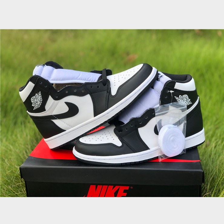 Jordan AJ1 High OG WMNS “Panda” - PerfectKickZ