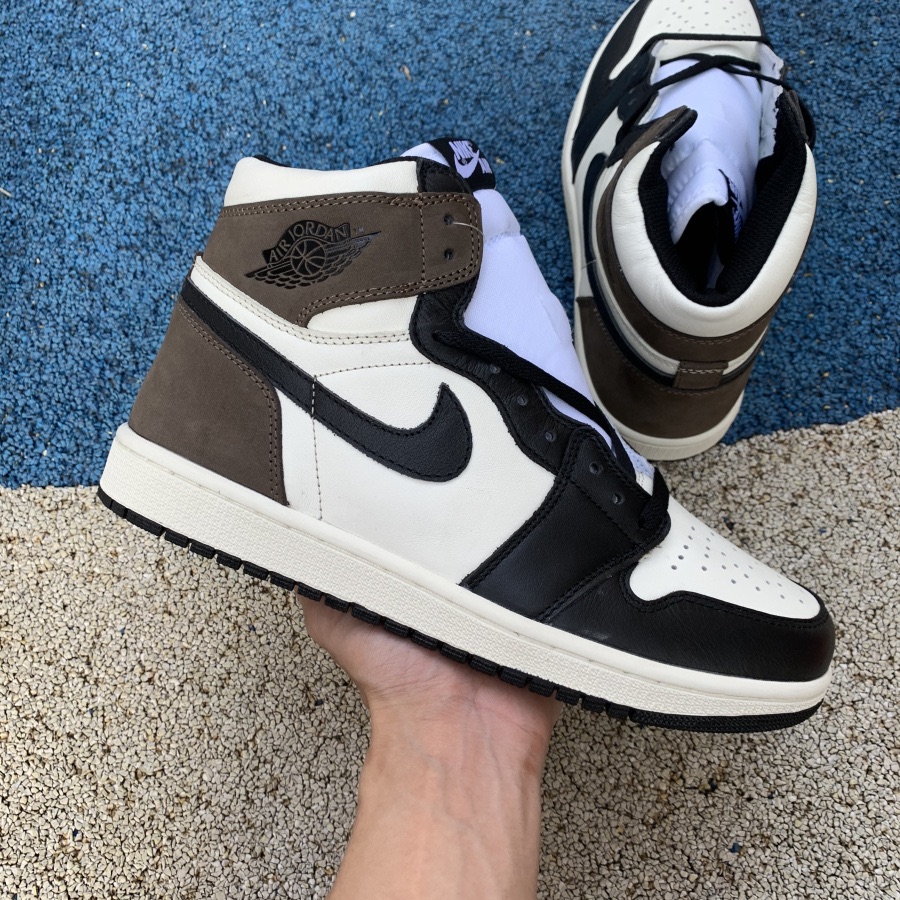 Jordan Air 1 Retro High OG "Dark Mocha"Sneaker - PerfectKickZ