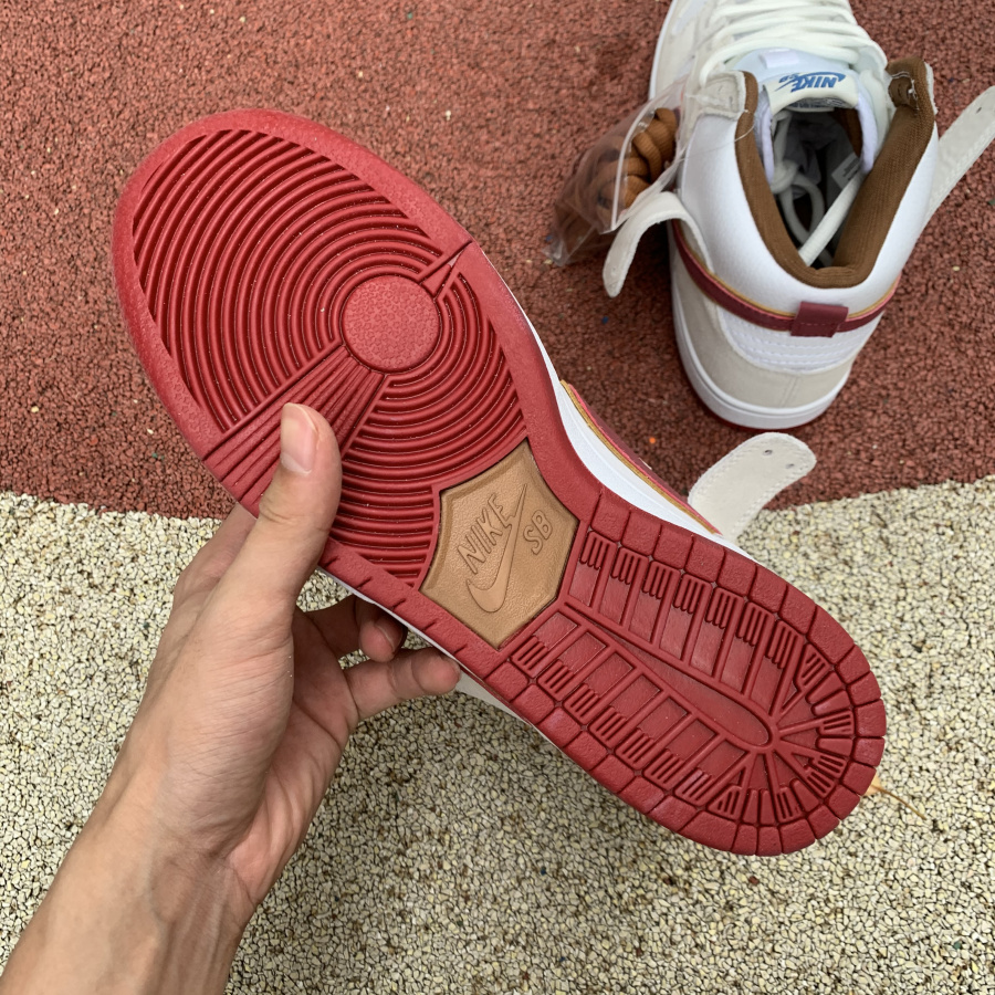 Nike SB Dunk High Sail Team Crimson CV9499-100 - 