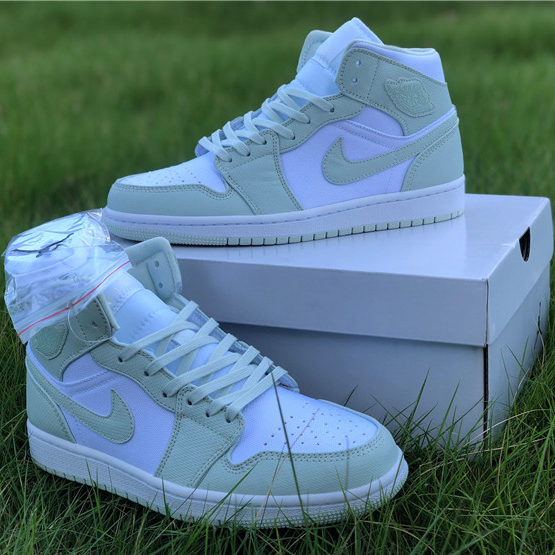 Jordan AJ1 Mid WMNS Spruce Aura CV5280-103 - PerfectKickZ