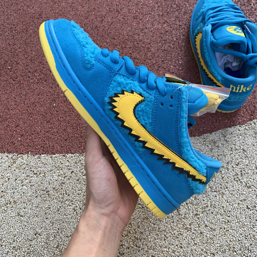 Grateful Dead X Nike SB Dunk Low "Blue Bear" - PerfectKickZ