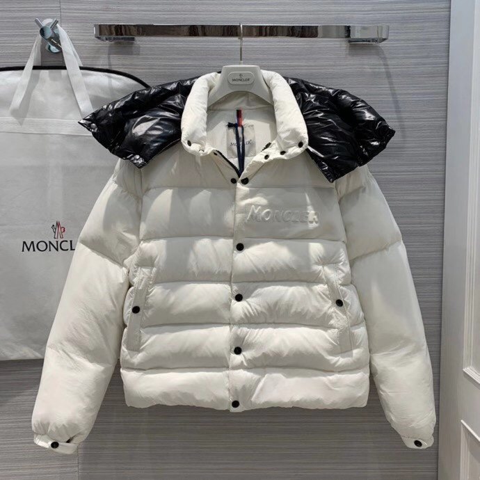 Moncler Aubrac Padded Jacket - PerfectKickZ