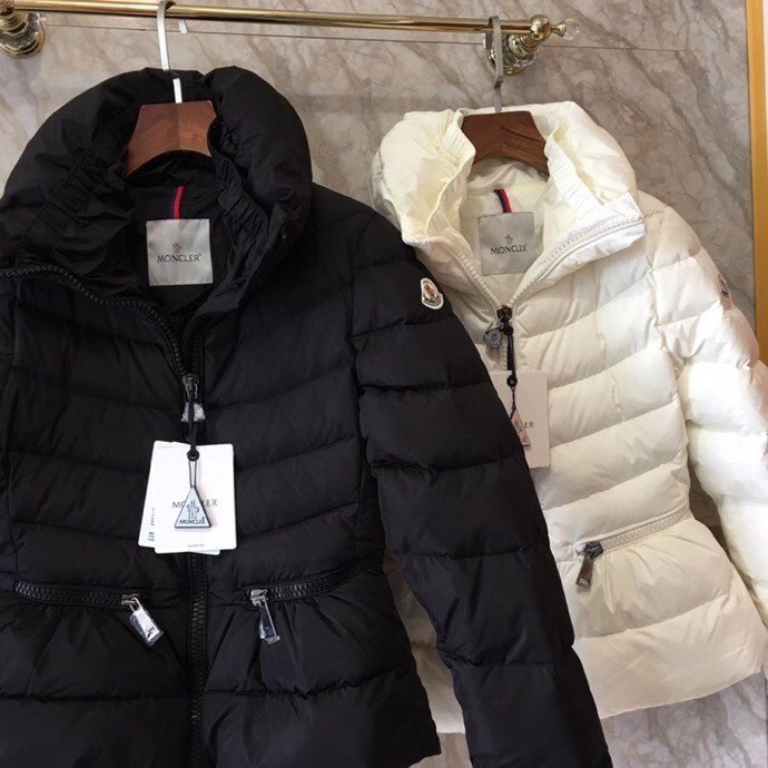 Moncler Quilted Zipped Padded Jacket - 