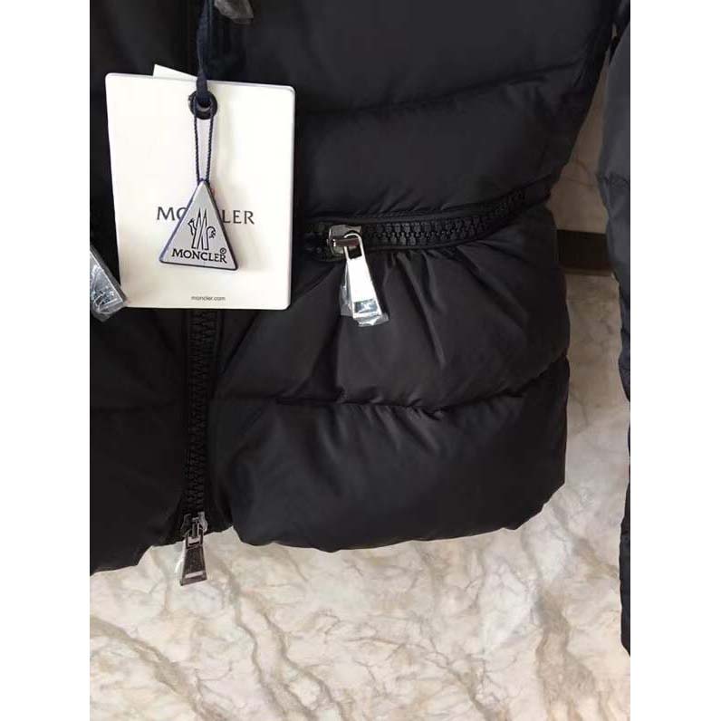 Moncler Quilted Zipped Padded Jacket - 