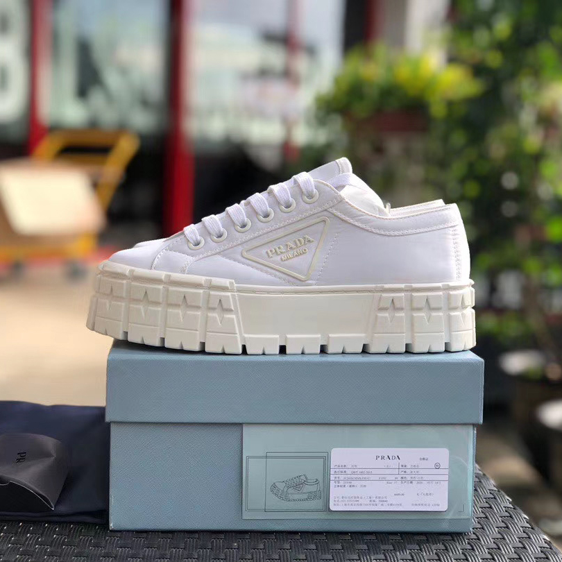 Prada Triangular Logo Plaque Sneakers - 