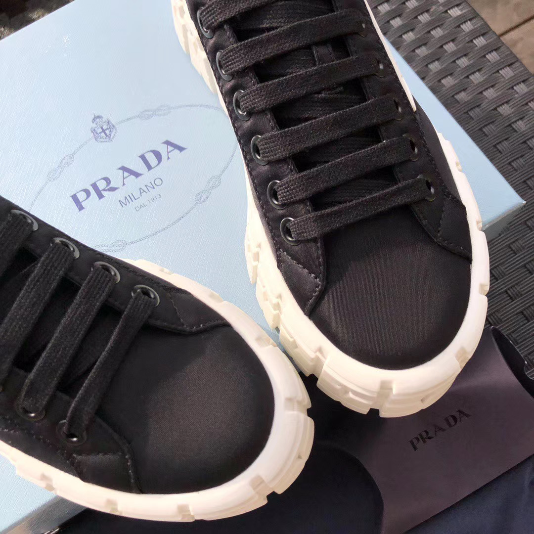 Prada Triangular Logo Plaque Sneakers - PerfectKickZ