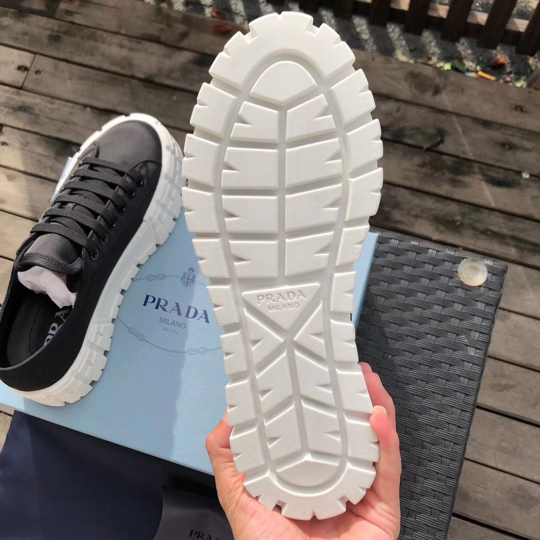 Prada Triangular Logo Plaque Sneakers - PerfectKickZ