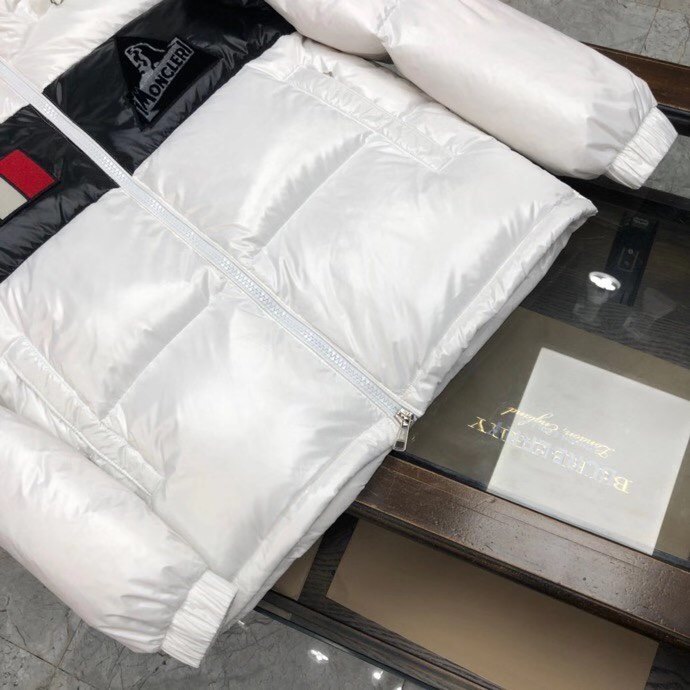 Moncler Logo Patch Padded Jacket - 