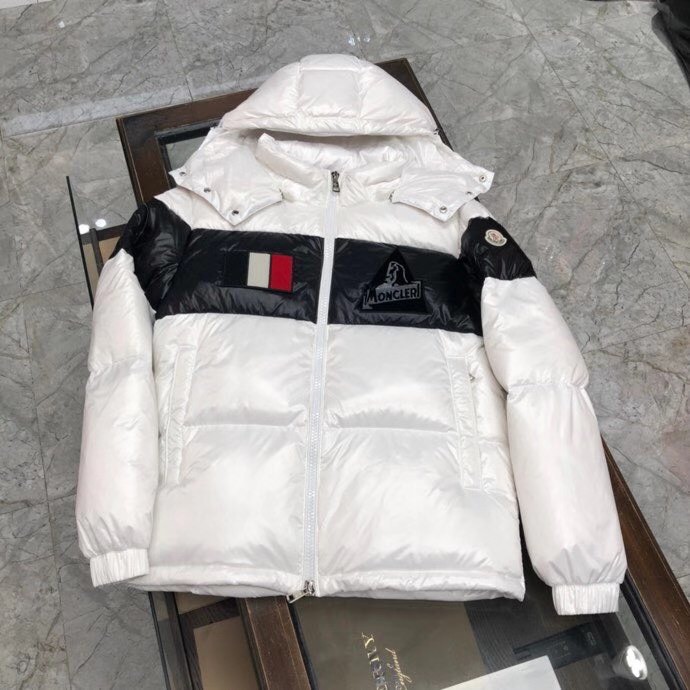 Moncler Logo Patch Padded Jacket - PerfectKickZ