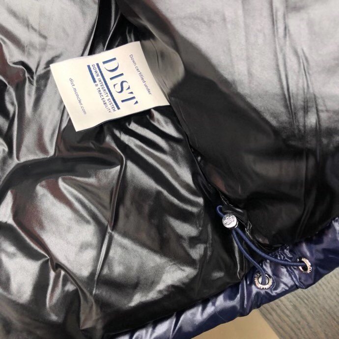 Moncler Logo Patch Padded Jacket - 