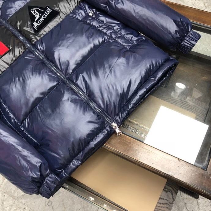 Moncler Logo Patch Padded Jacket - 