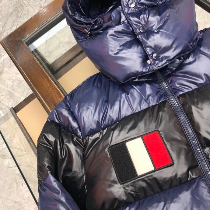 Moncler Logo Patch Padded Jacket - 