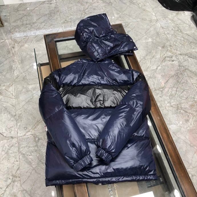 Moncler Logo Patch Padded Jacket - 