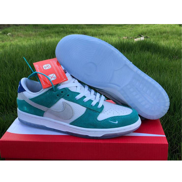 Nike Kasina Dunk Low CZ6501-101 - PerfectKickZ