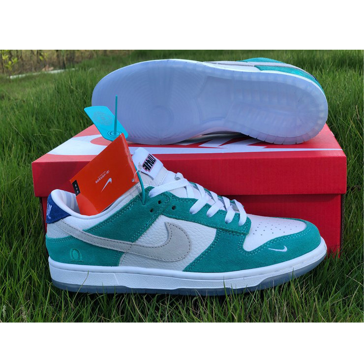 Nike Kasina Dunk Low CZ6501-101 - PerfectKickZ