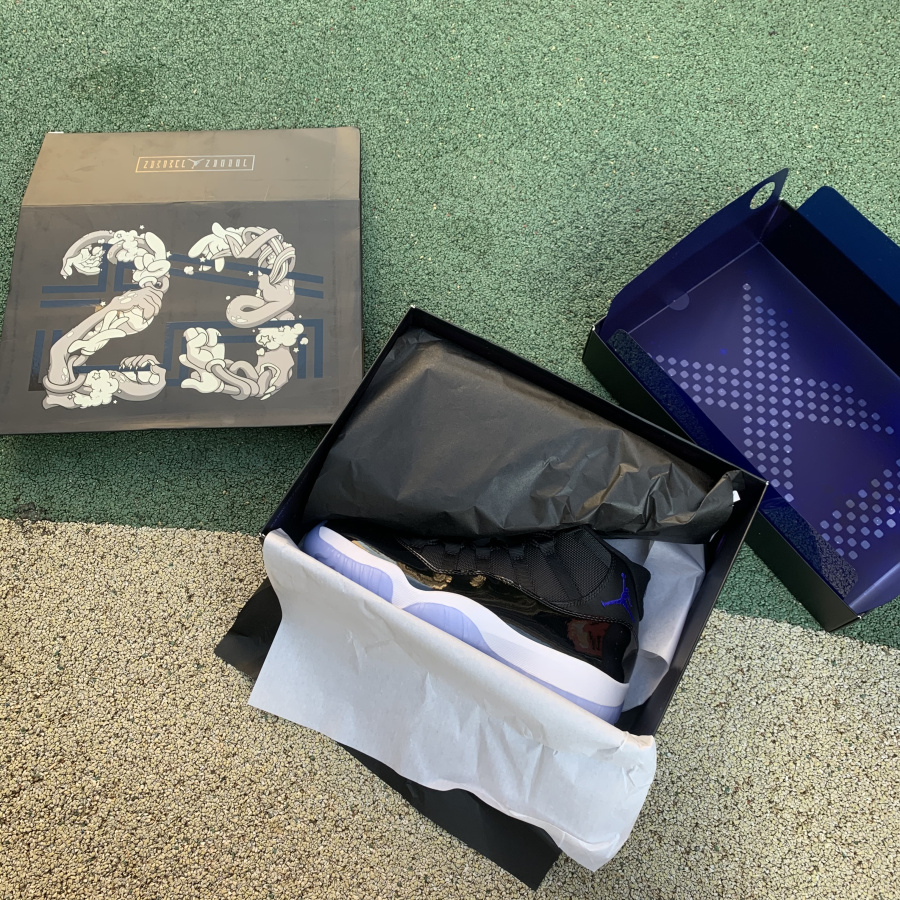 Jordan Air 11 Retro Space Jam 378037-003 - 