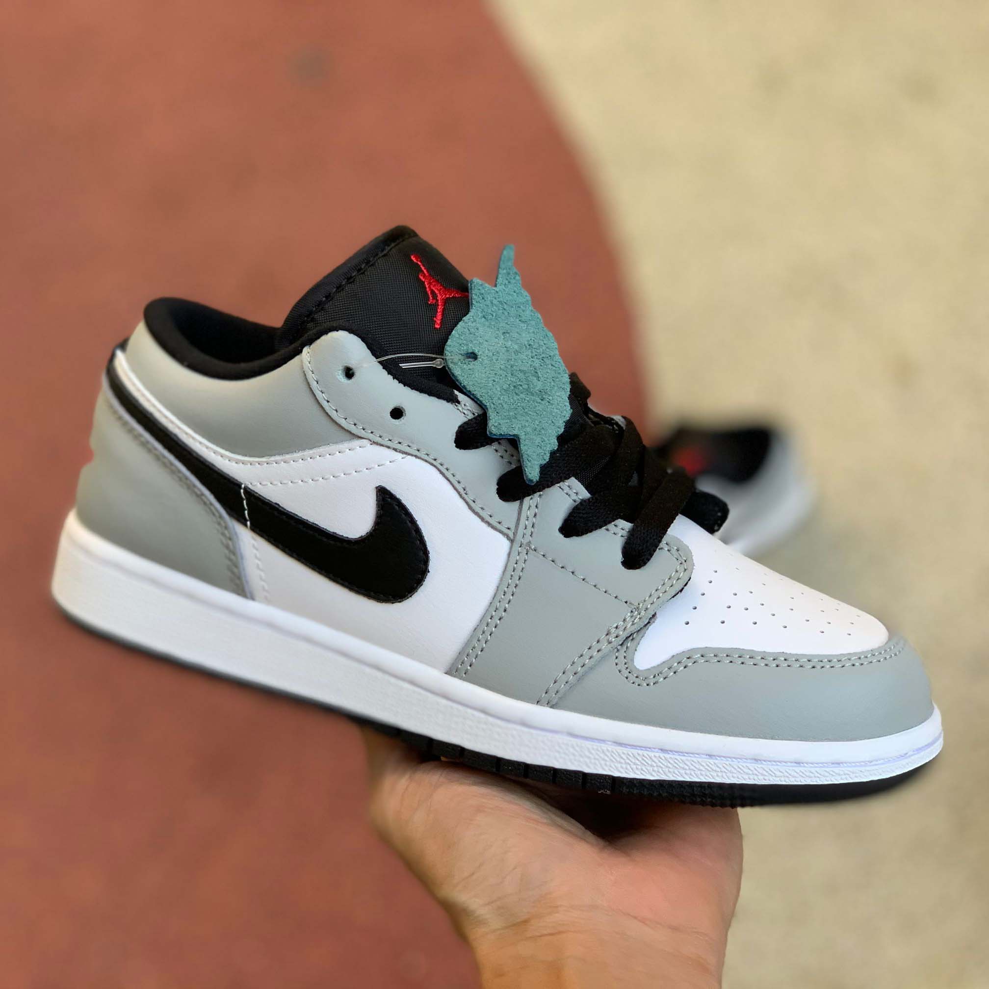 Jordan Air 1 Low GS Light Smoke Grey - PerfectKickZ