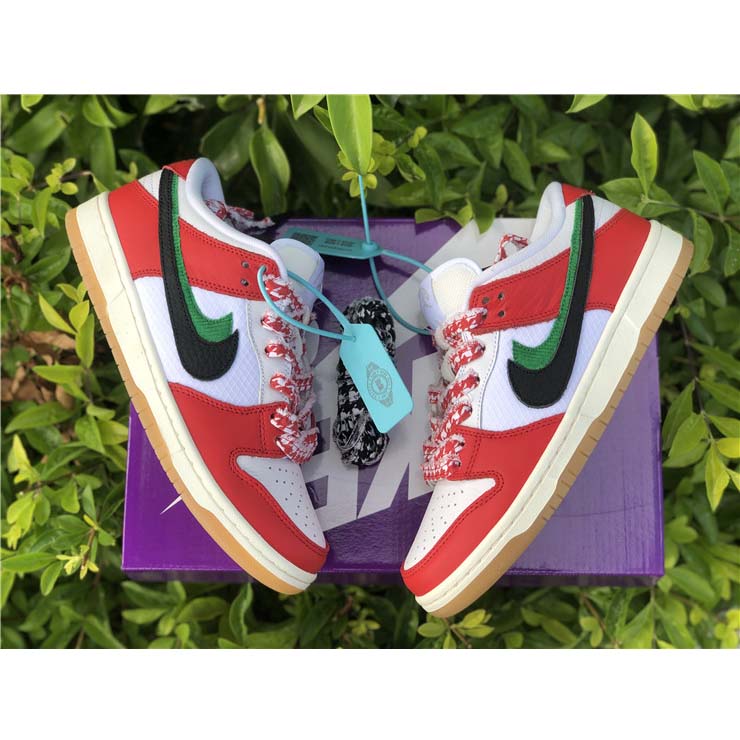 Nike SB Dunk Low "Habibi" Chile Red/White-Lucky Green-Black - 