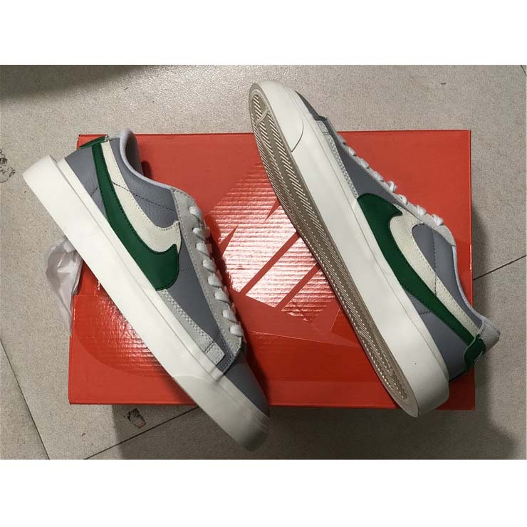 Nike Low Pioneer Canvas Casual Sneaker - 