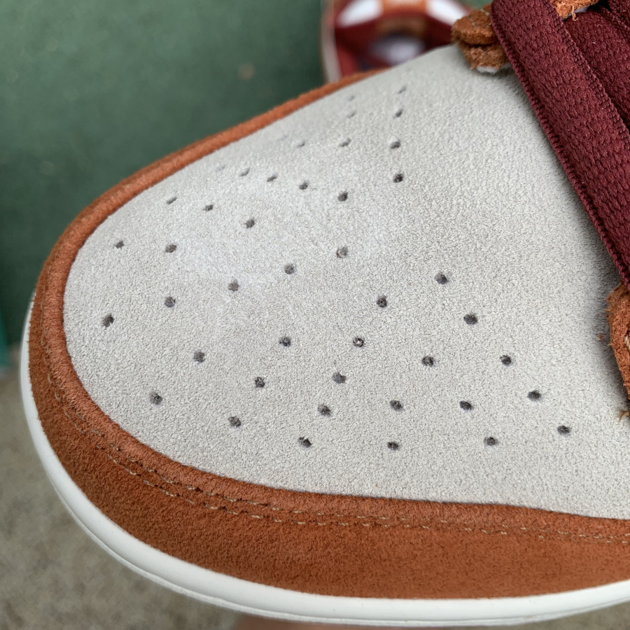 Nike  SB Dunk Low Pro Dark Russet Cedar White BQ6817-202 - PerfectKickZ