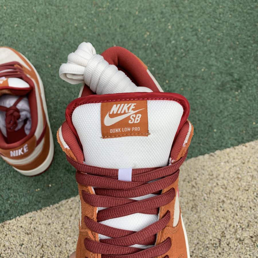 Nike  SB Dunk Low Pro Dark Russet Cedar White BQ6817-202 - PerfectKickZ