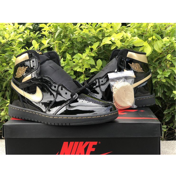 Jordan Air 1 Retro High Black Metallic Gold 555088-032 - PerfectKickZ