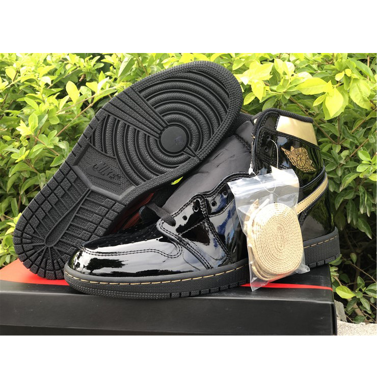 Jordan Air 1 Retro High Black Metallic Gold 555088-032 - PerfectKickZ