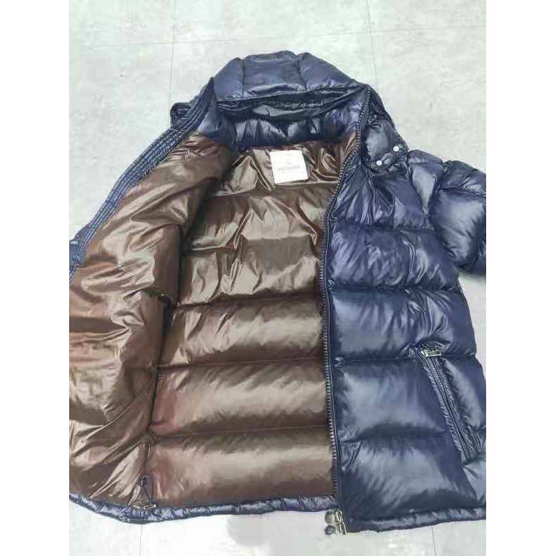 Moncler Logo Print Zipper Down Jacket  - 