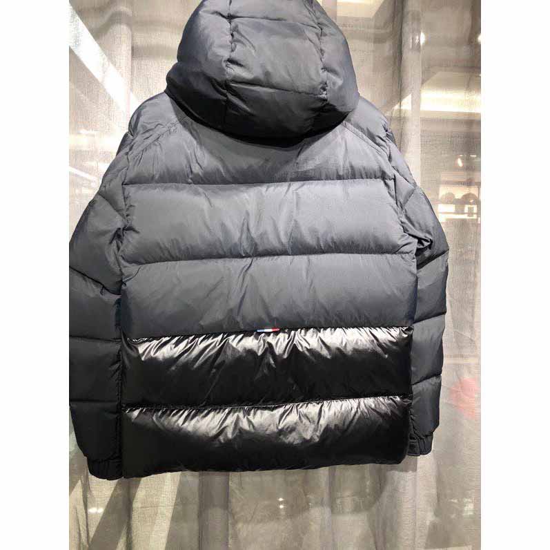 Moncler Maures Logo-print Quilted Down Jacket - PerfectKickZ