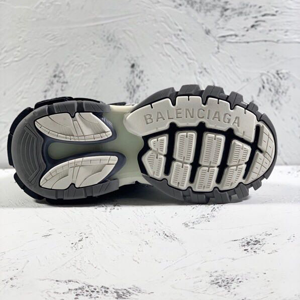 Balenciaga Track.2 Sneakers - 