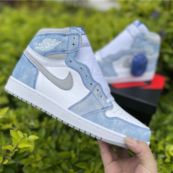 Jordan Air 1 High OG “Hyper Royal” 555088-402 - PerfectKickZ