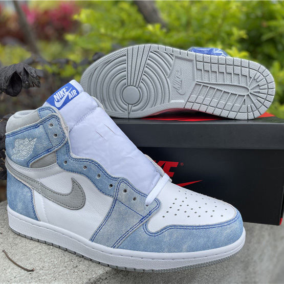 Jordan Air 1 High OG “Hyper Royal” 555088-402 - PerfectKickZ