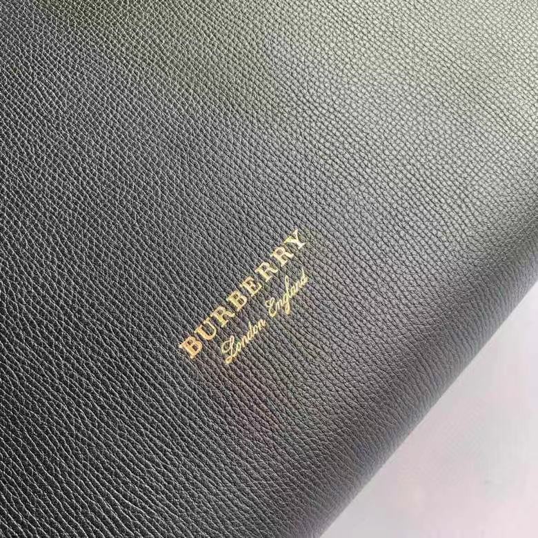 Burberry Shoulder Bag - PerfectKickZ