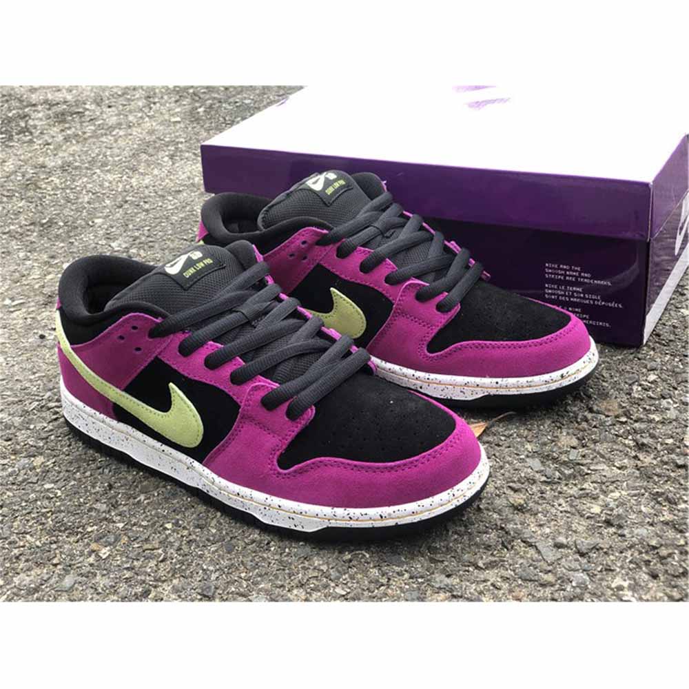 Nike SB Dunk Low "Red Plum" - 